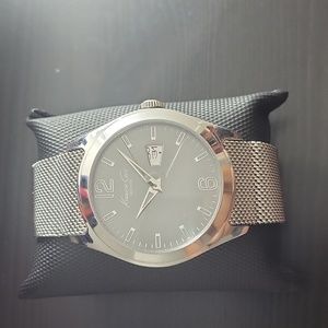 Kenneth Cole watch